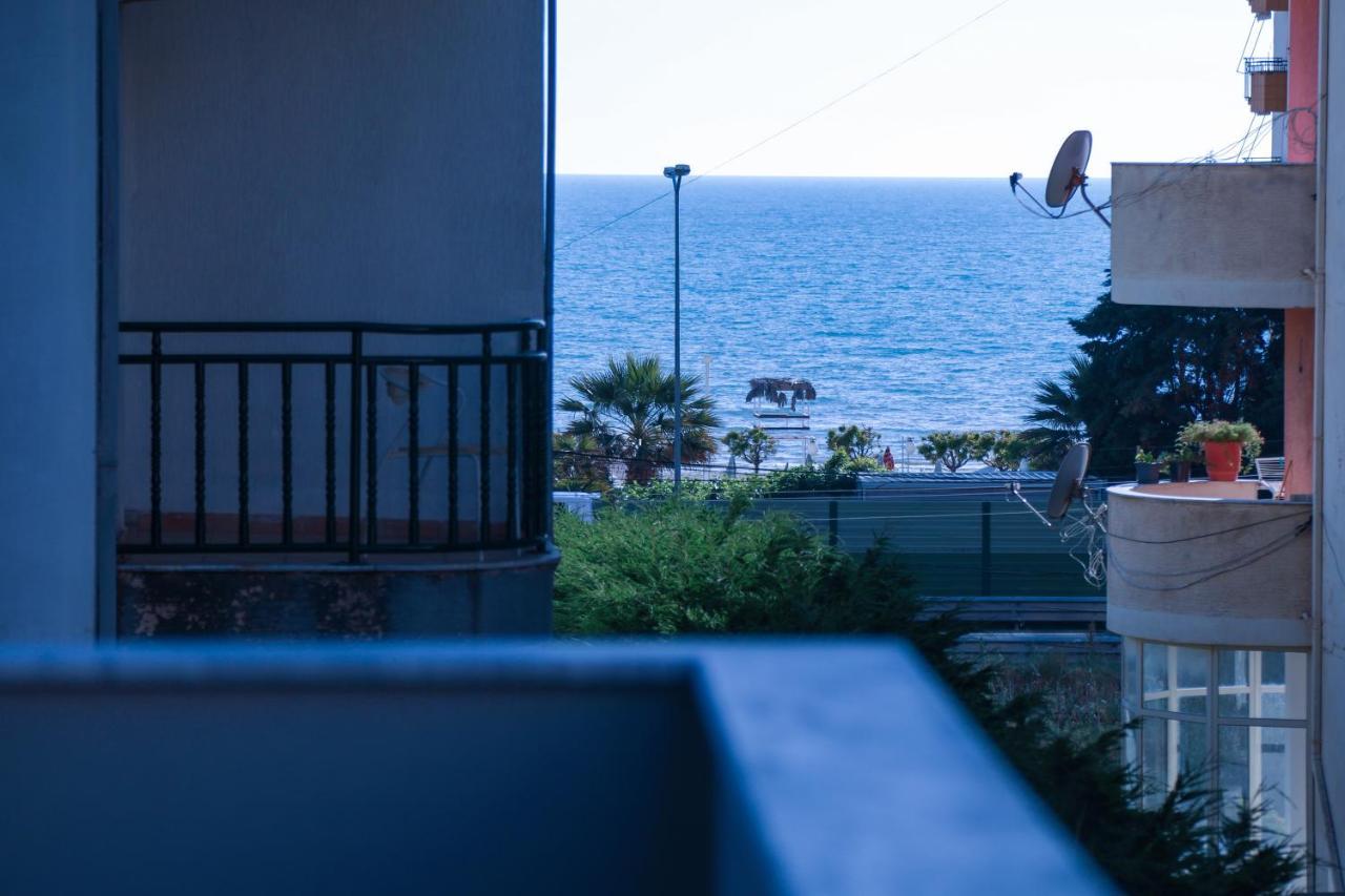 Hotel Vila Namiku Durrës Exterior foto