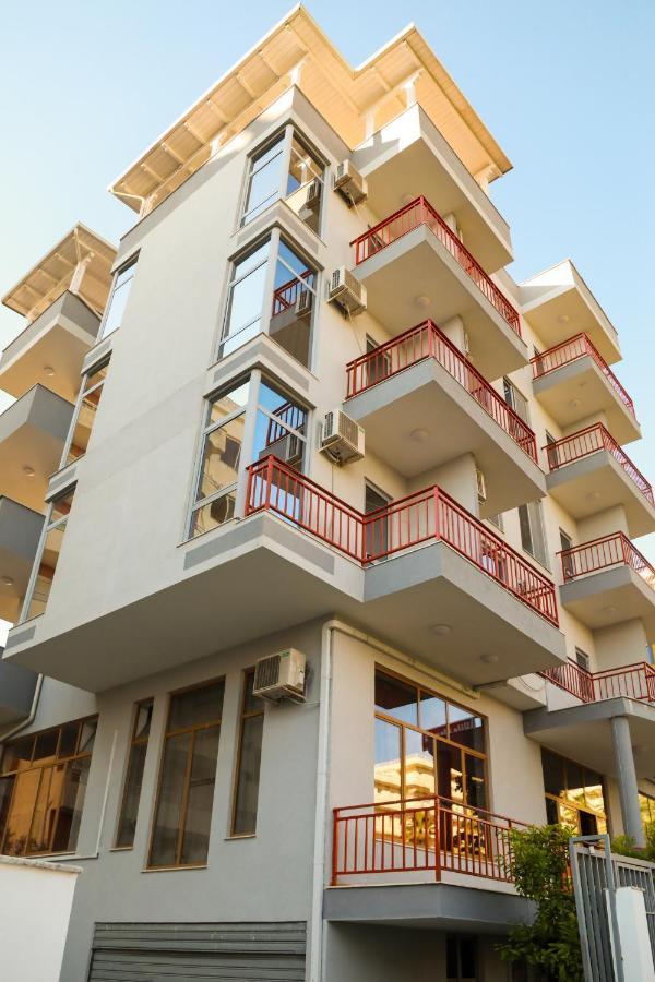 Hotel Vila Namiku Durrës Exterior foto