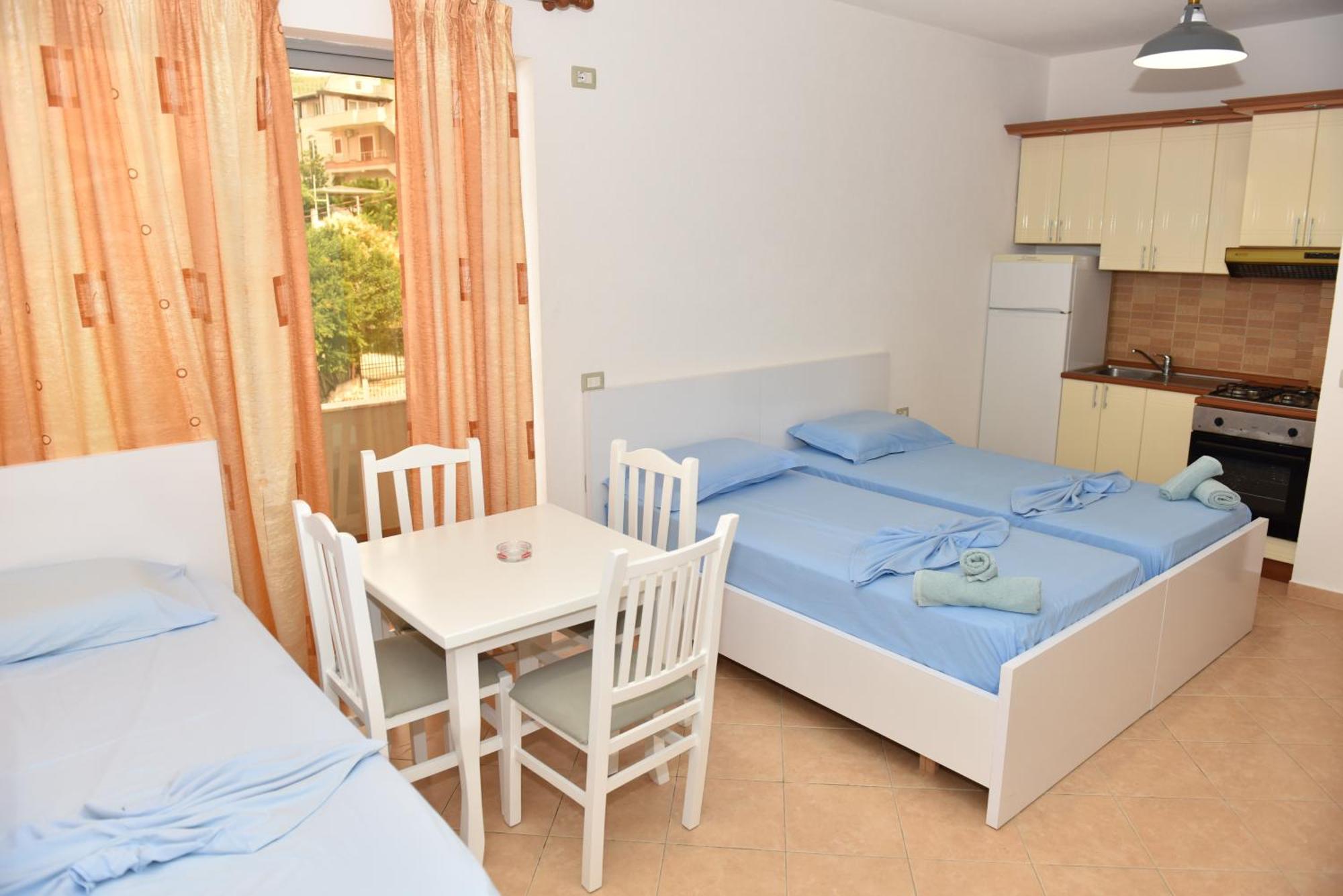 Hotel Vila Namiku Durrës Exterior foto