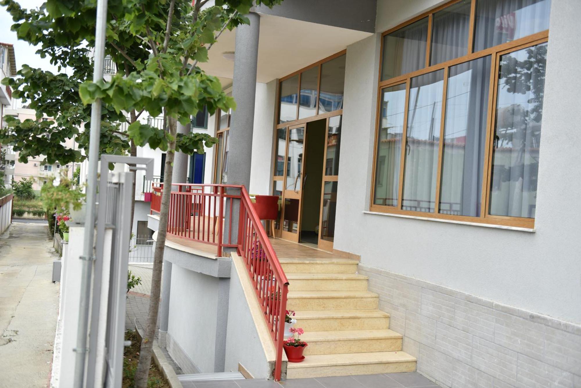 Hotel Vila Namiku Durrës Exterior foto